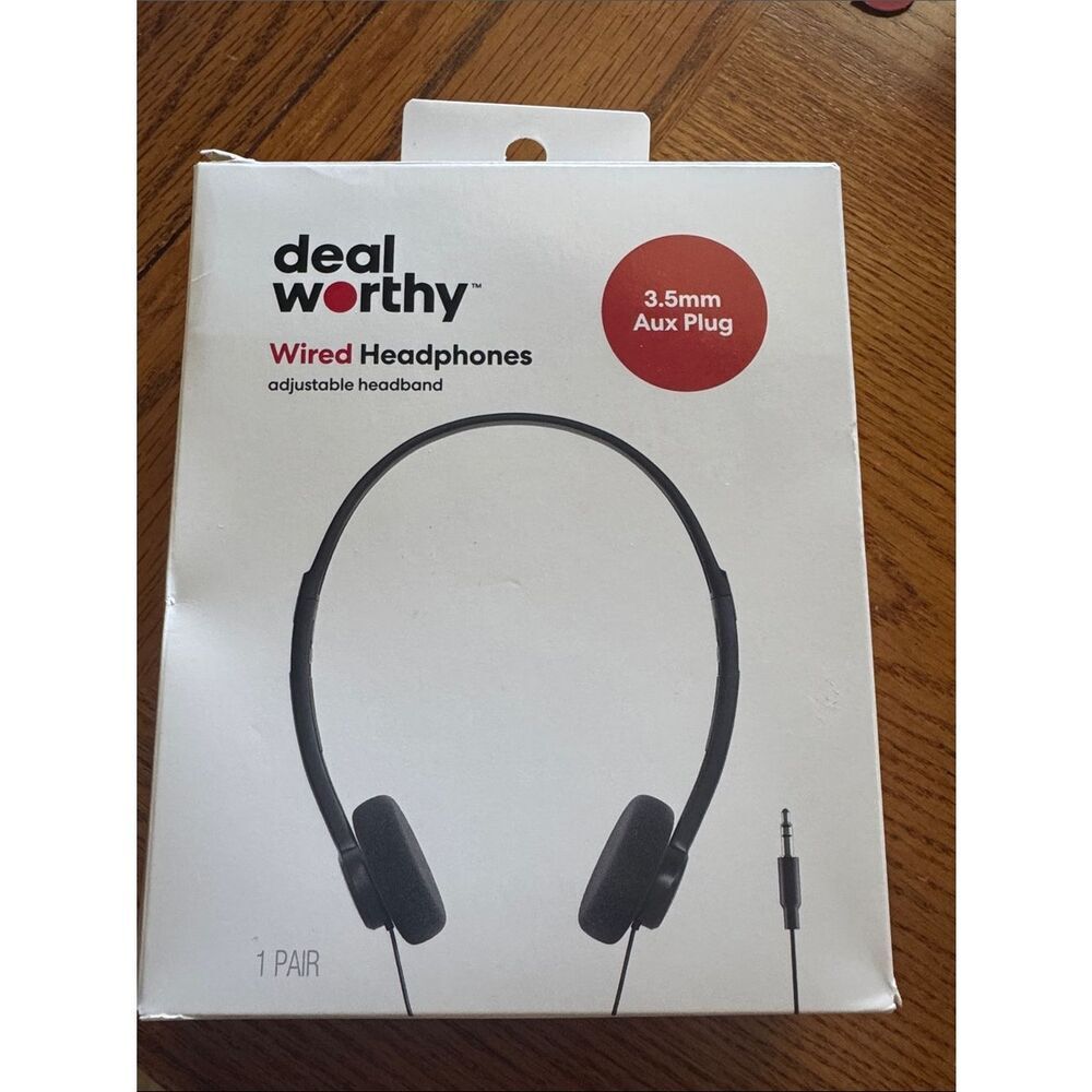 deal worthy Wired Headphones in Black